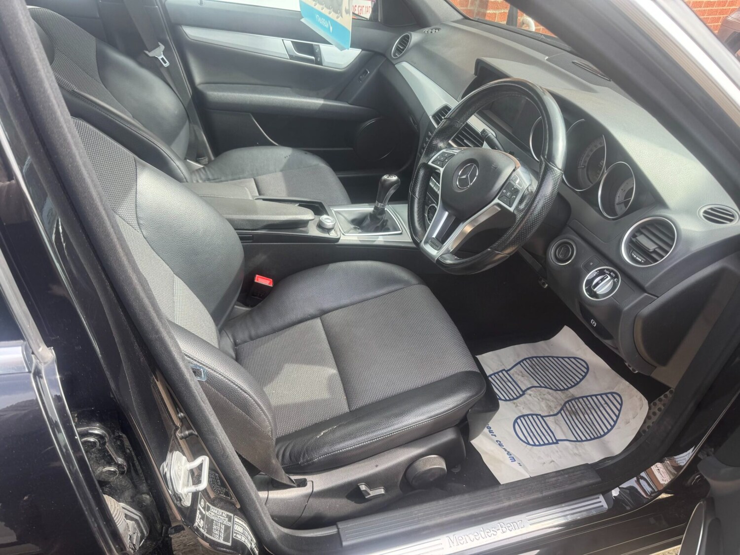 Used Mercedes-Benz C Class 2012 for sale - 77364784: Photo 12