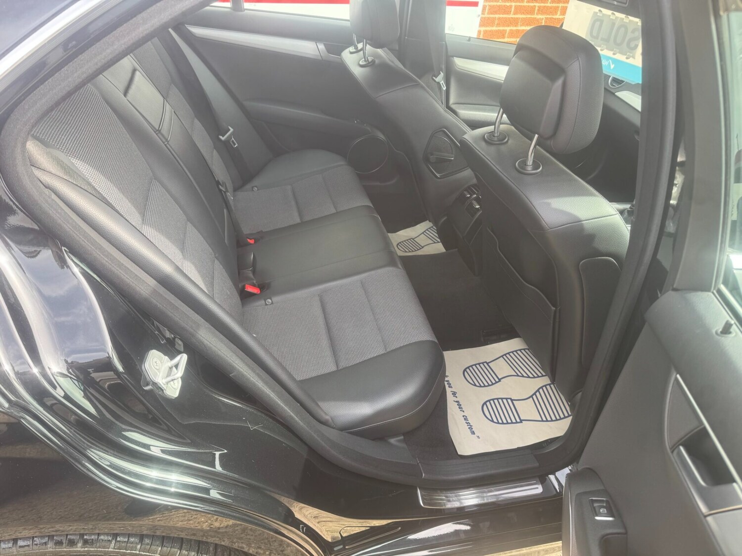 Used Mercedes-Benz C Class 2012 for sale - 77364784: Photo 14