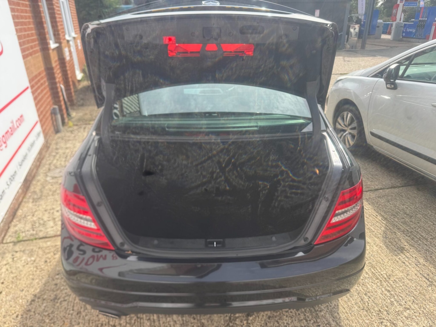 Used Mercedes-Benz C Class 2012 for sale - 77364784: Photo 7