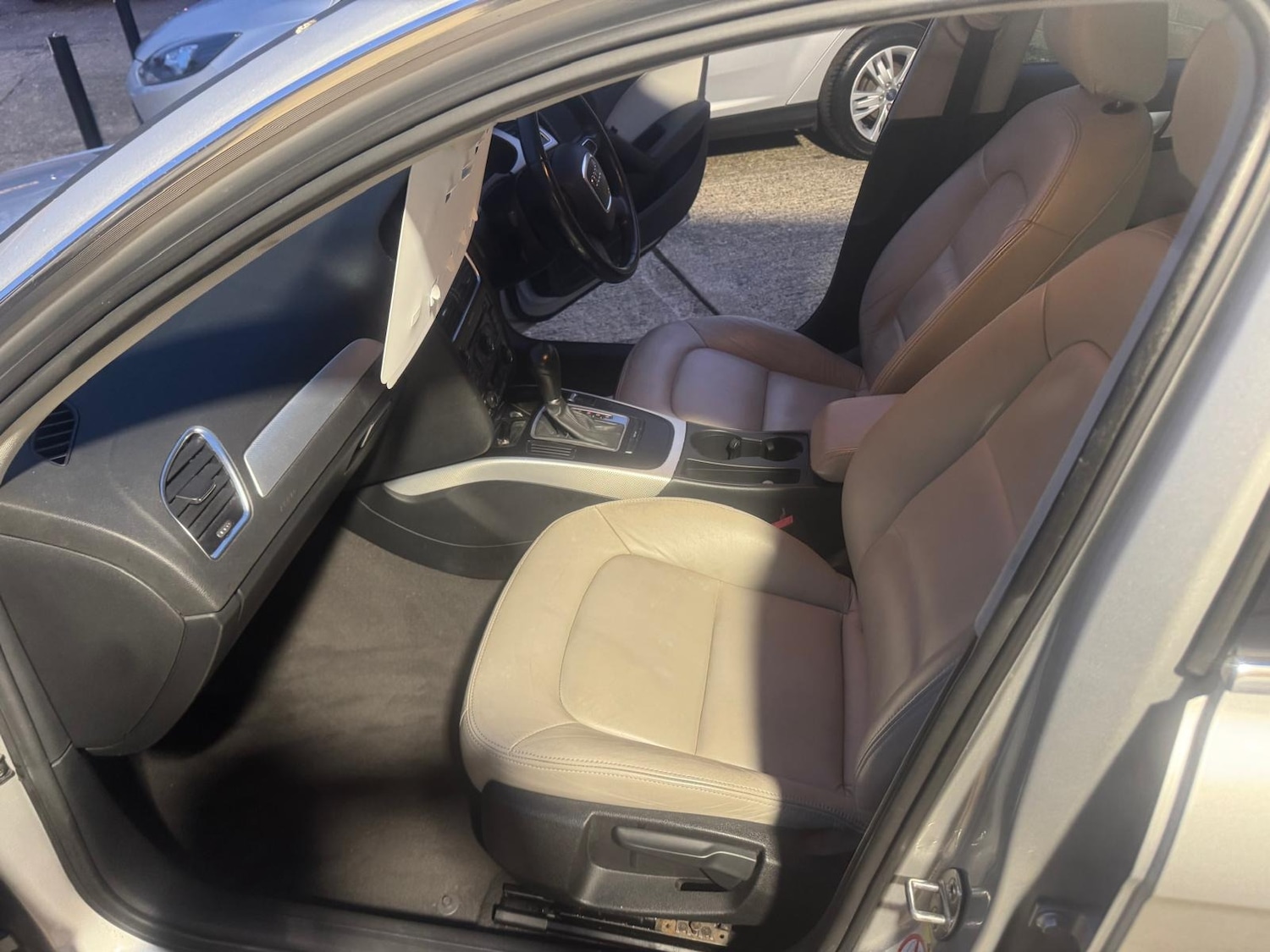 Used Audi A4 2009 for sale - 77365401: Photo 10