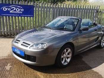 2004 (54) - 1.6 115 16v 2dr