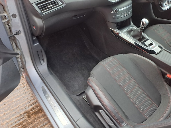 Used Peugeot 308 SW 2018 for sale - 76134059: Photo 13