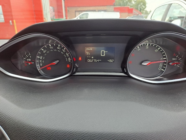 Used Peugeot 308 SW 2018 for sale - 76134059: Photo 15