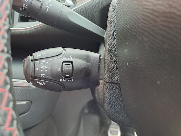 Used Peugeot 308 SW 2018 for sale - 76134059: Photo 16