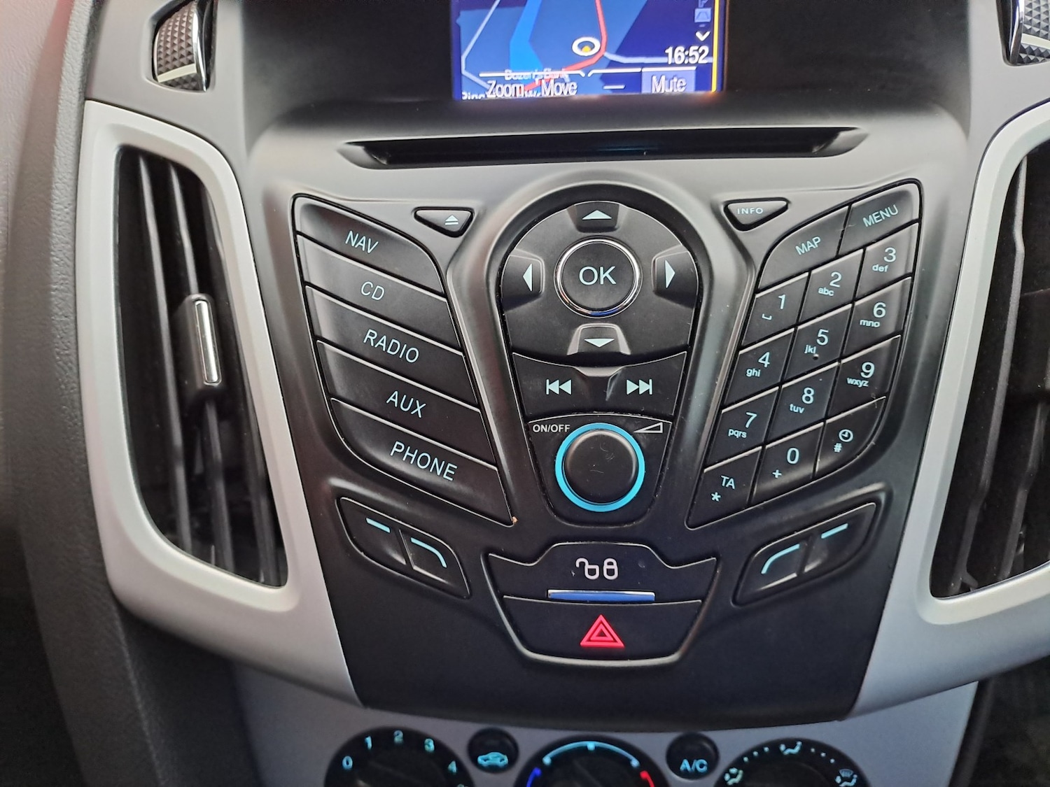 Used Ford Focus 2014 for sale - 76541584: Photo 17