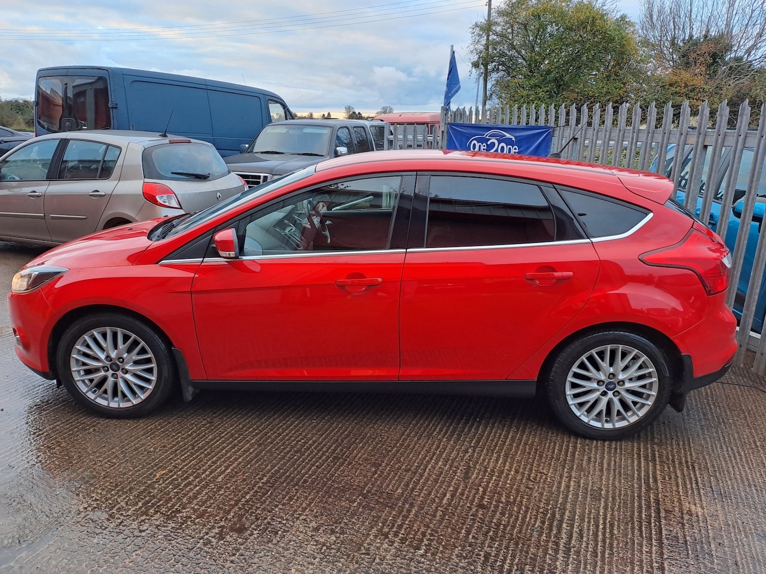 Used Ford Focus 2014 for sale - 76541584: Photo 2