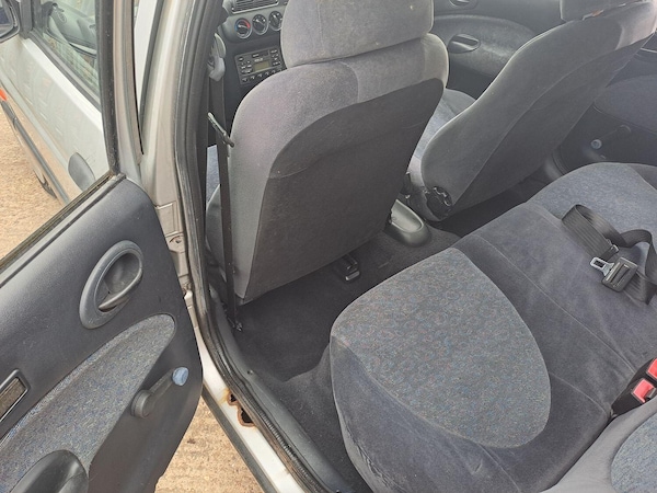 Used Ford Escort 1996 for sale - 76246149: Photo 11