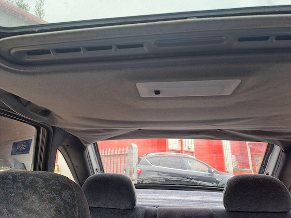 Used Ford Escort 1996 for sale - 76246149: Photo 19