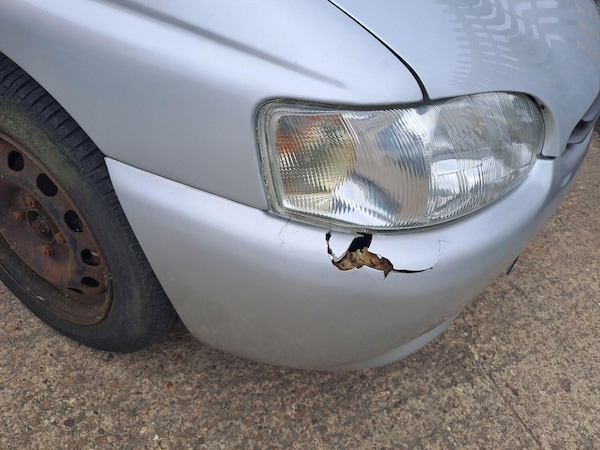Used Ford Escort 1996 for sale - 76246149: Photo 42