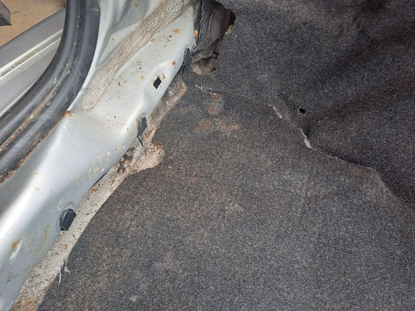 Used Ford Escort 1996 for sale - 76246149: Photo 47