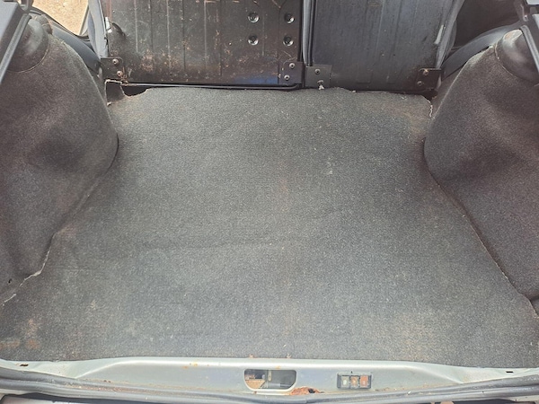 Used Ford Escort 1996 for sale - 76246149: Photo 48