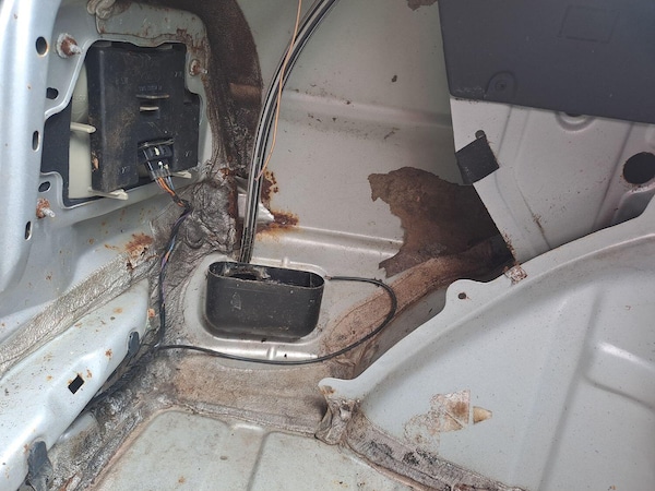 Used Ford Escort 1996 for sale - 76246149: Photo 58