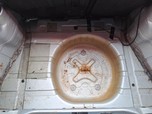 Used Ford Escort 1996 for sale - 76246149: Photo 59