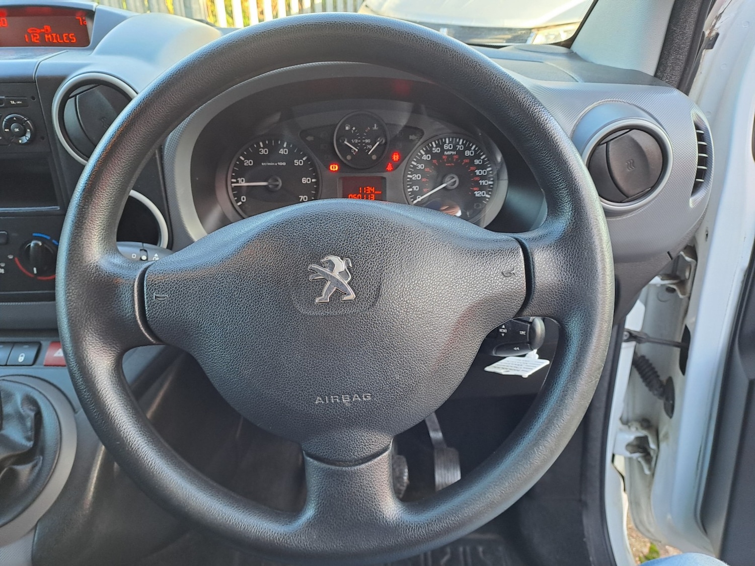 Used Peugeot Partner 2014 for sale - 77649527: Photo 22