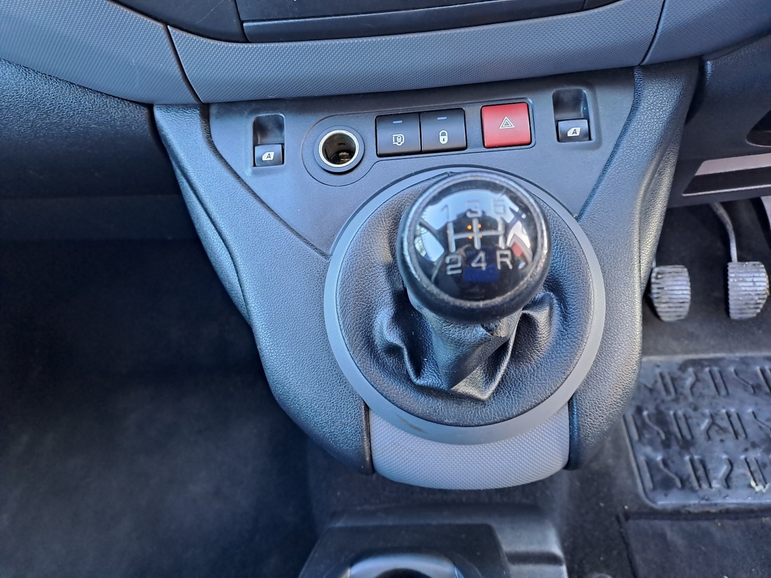 Used Peugeot Partner 2014 for sale - 77649527: Photo 25