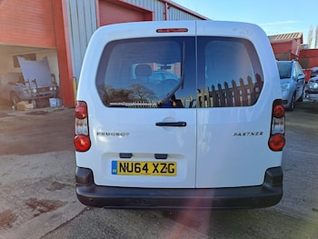Used Peugeot Partner 2014 for sale - 77649527: Photo