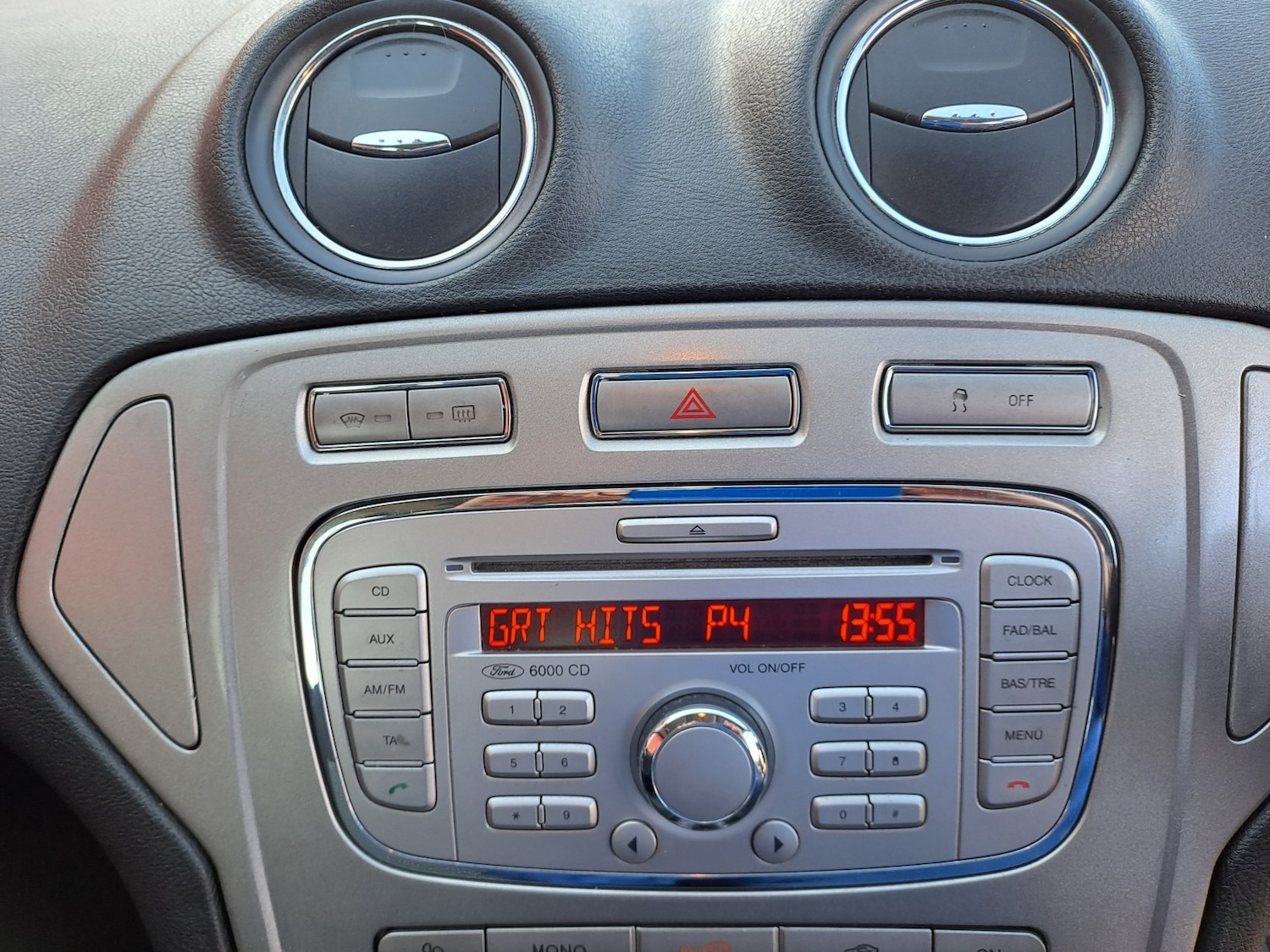 Used Ford Mondeo 2010 for sale - 77635351: Photo 17