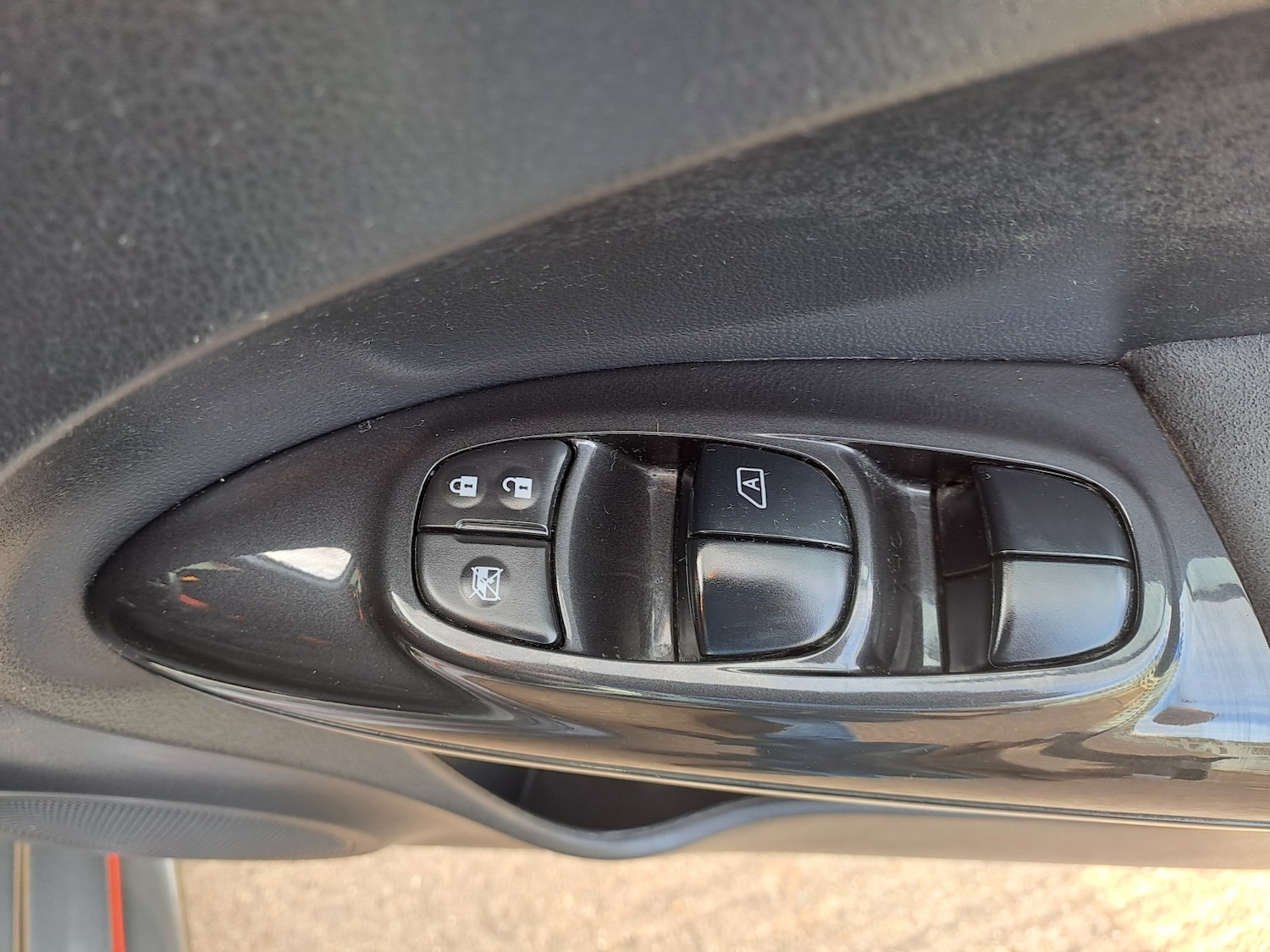 Used Nissan Juke 2014 for sale - 76114013: Photo 21