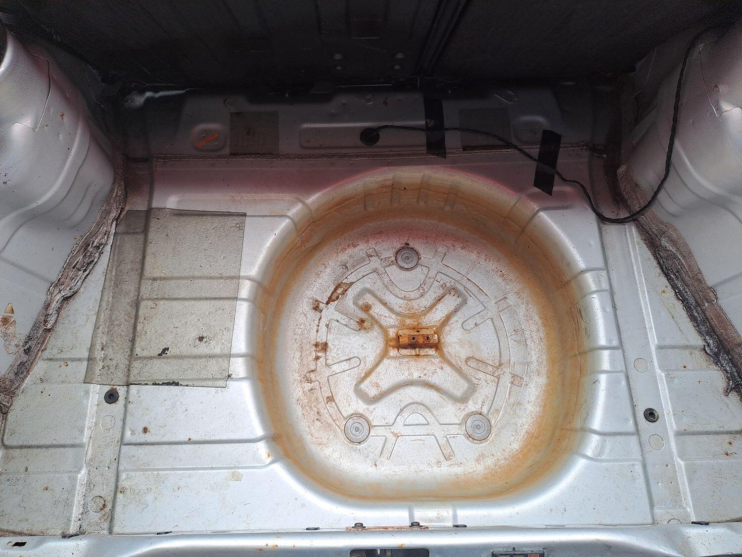 Used Ford Escort 1996 for sale - 77129660: Photo 59