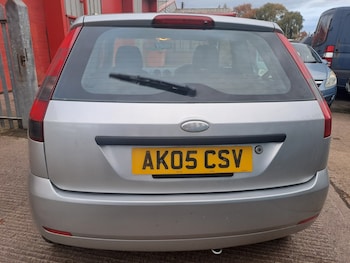 Used Ford Fiesta 2005 for sale - 76374212: Photo