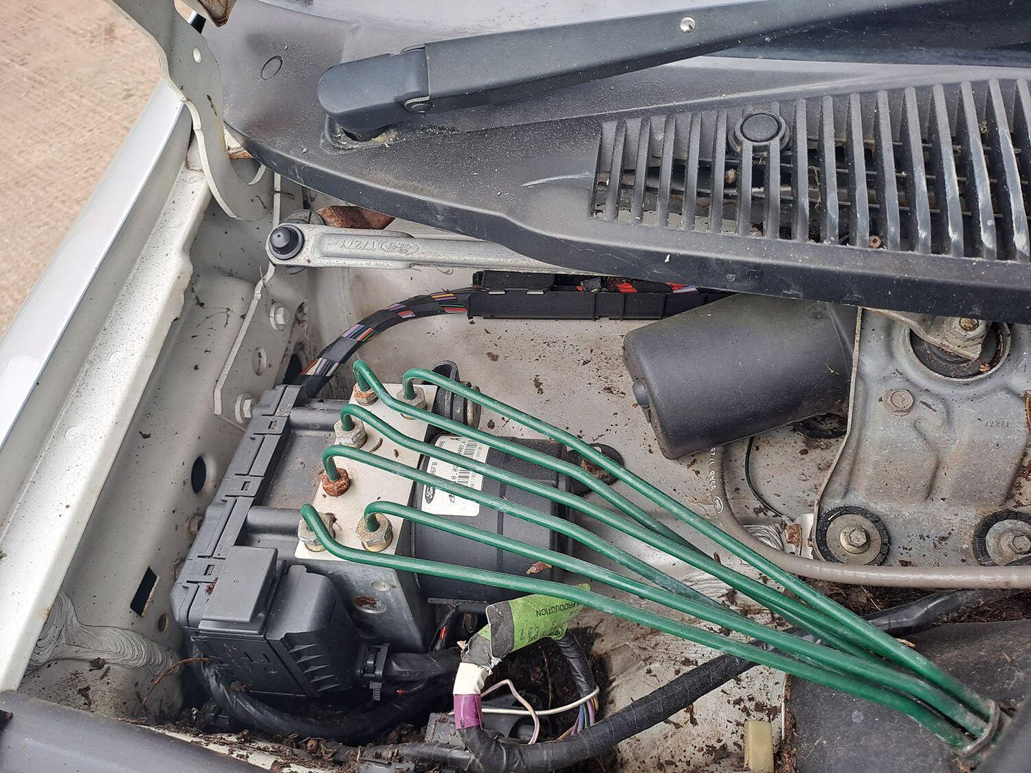 Used Ford Escort 1996 for sale - 78060506: Photo 24