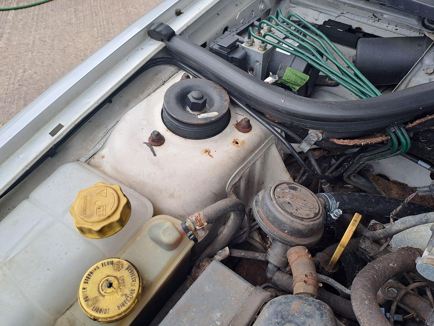 Used Ford Escort 1996 for sale - 78060506: Photo 25