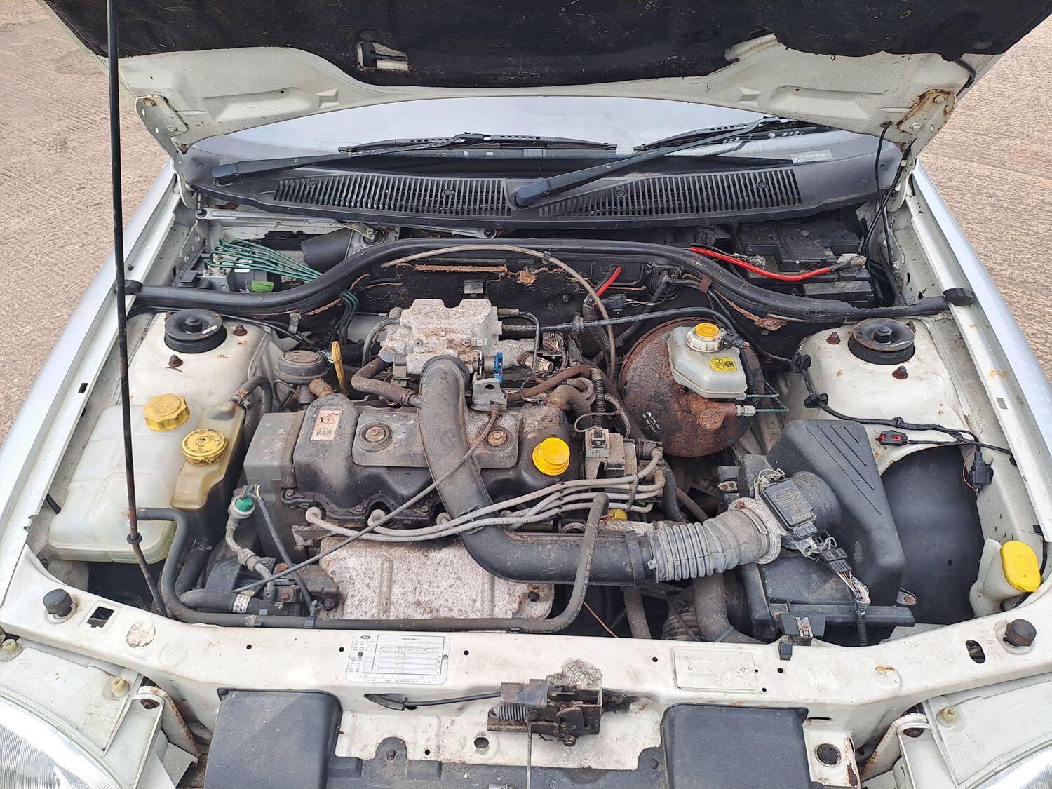 Used Ford Escort 1996 for sale - 78060506: Photo 30