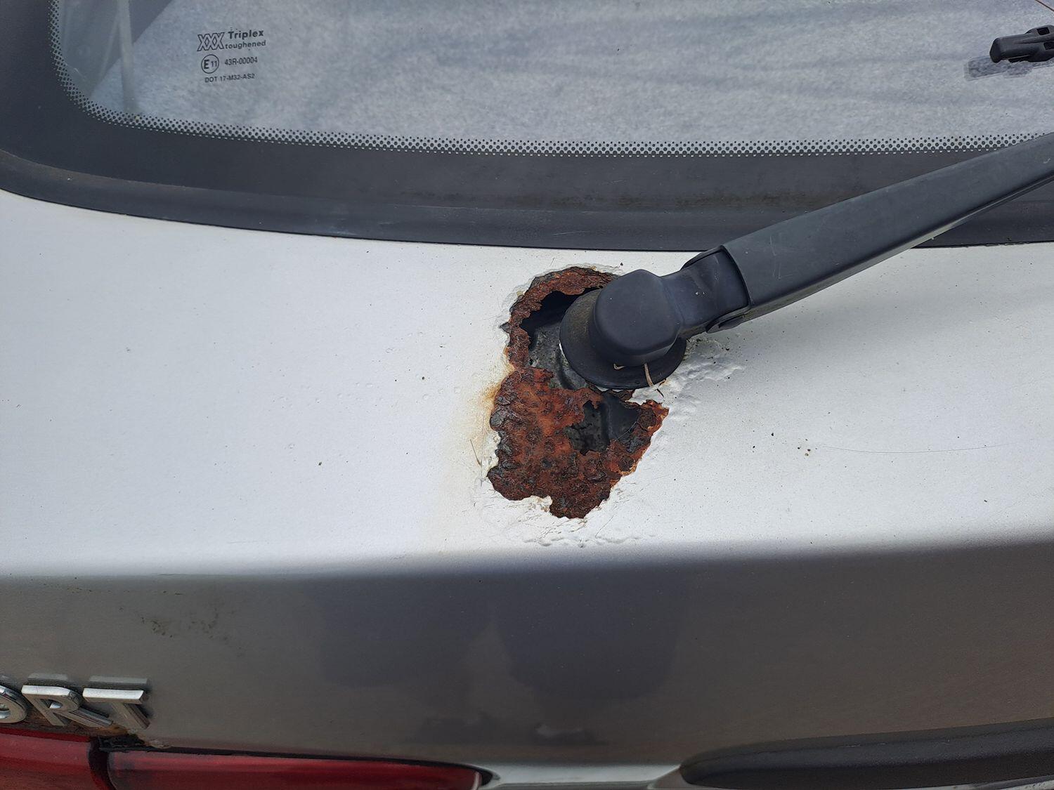 Used Ford Escort 1996 for sale - 78060506: Photo 34