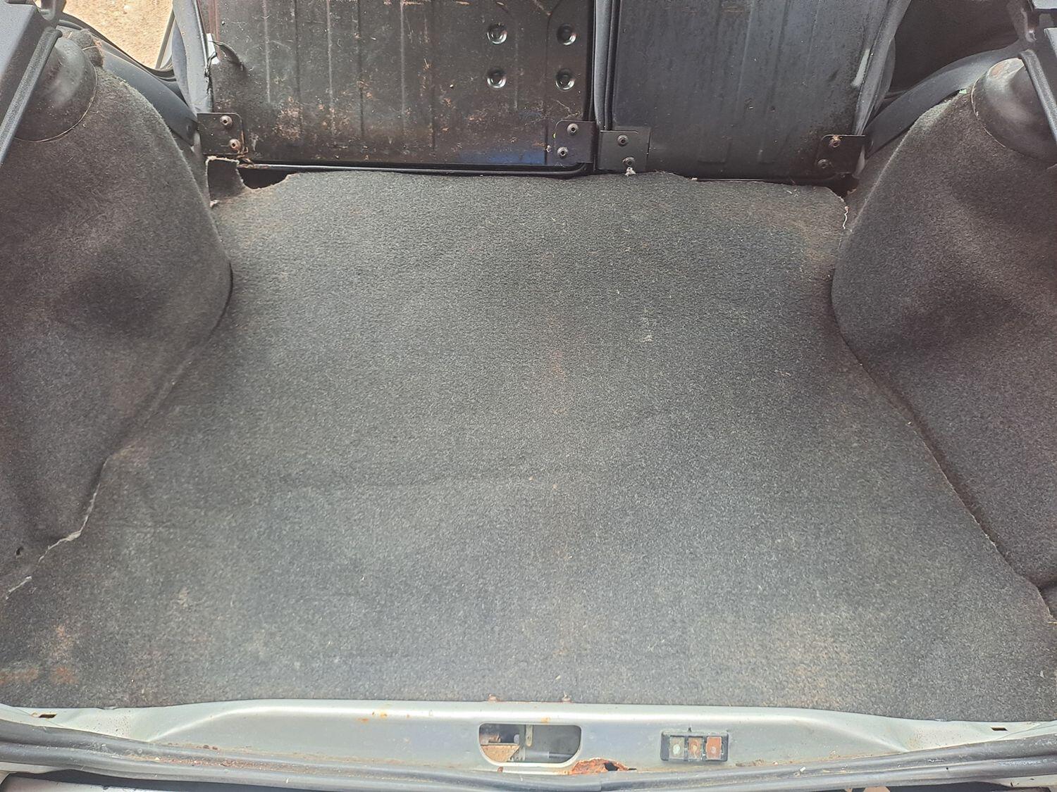 Used Ford Escort 1996 for sale - 78060506: Photo 48