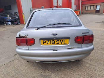 Used Ford Escort 1996 for sale - 78060506: Photo