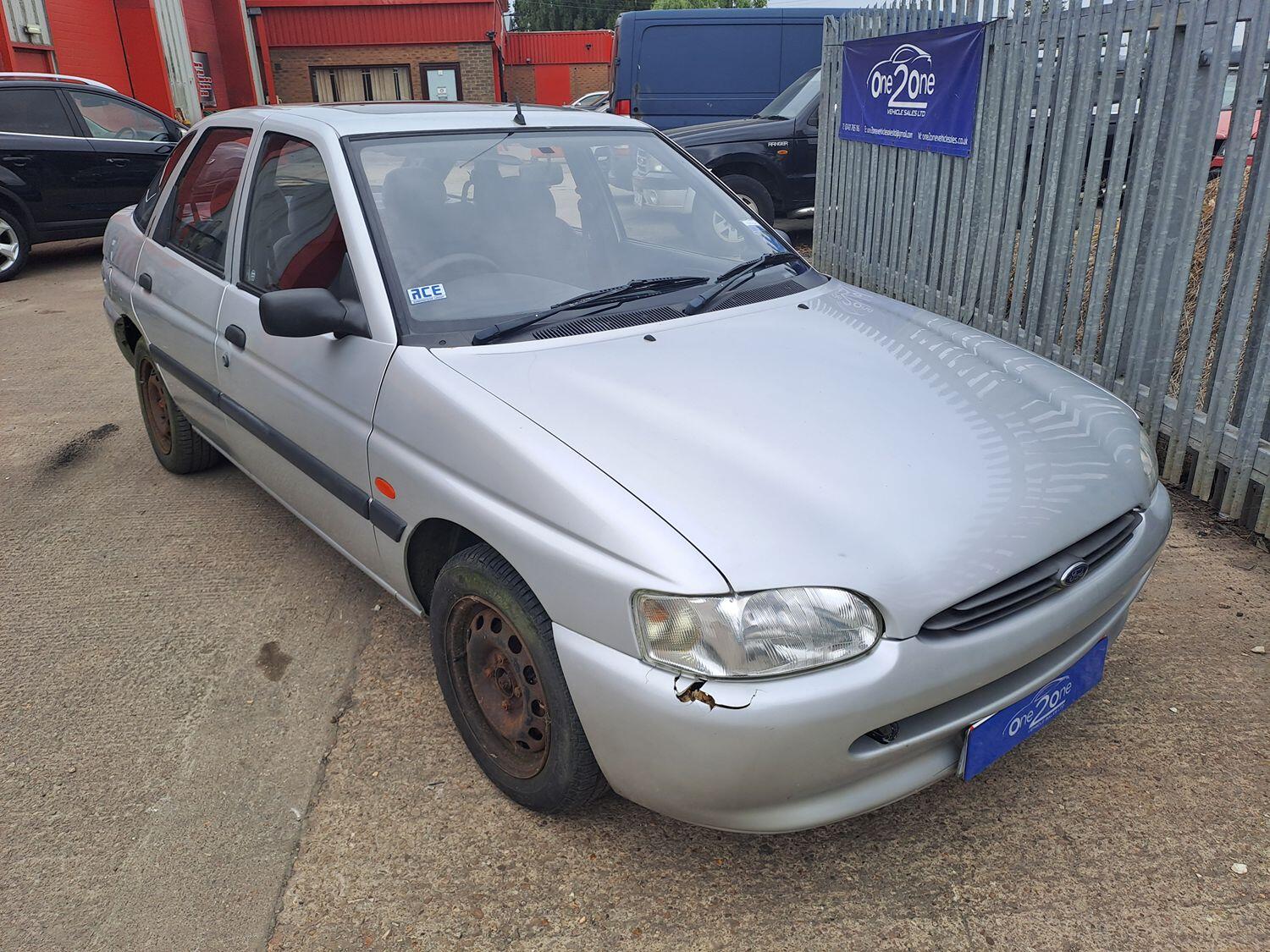 Used Ford Escort 1996 for sale - 78060506: Photo 7