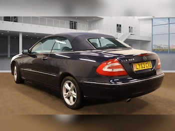 Used Mercedes-Benz CLK 2003 for sale - 76374185: Photo