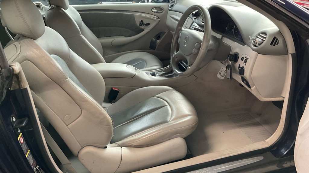 Used Mercedes-Benz CLK 2003 for sale - 76374185: Photo 8