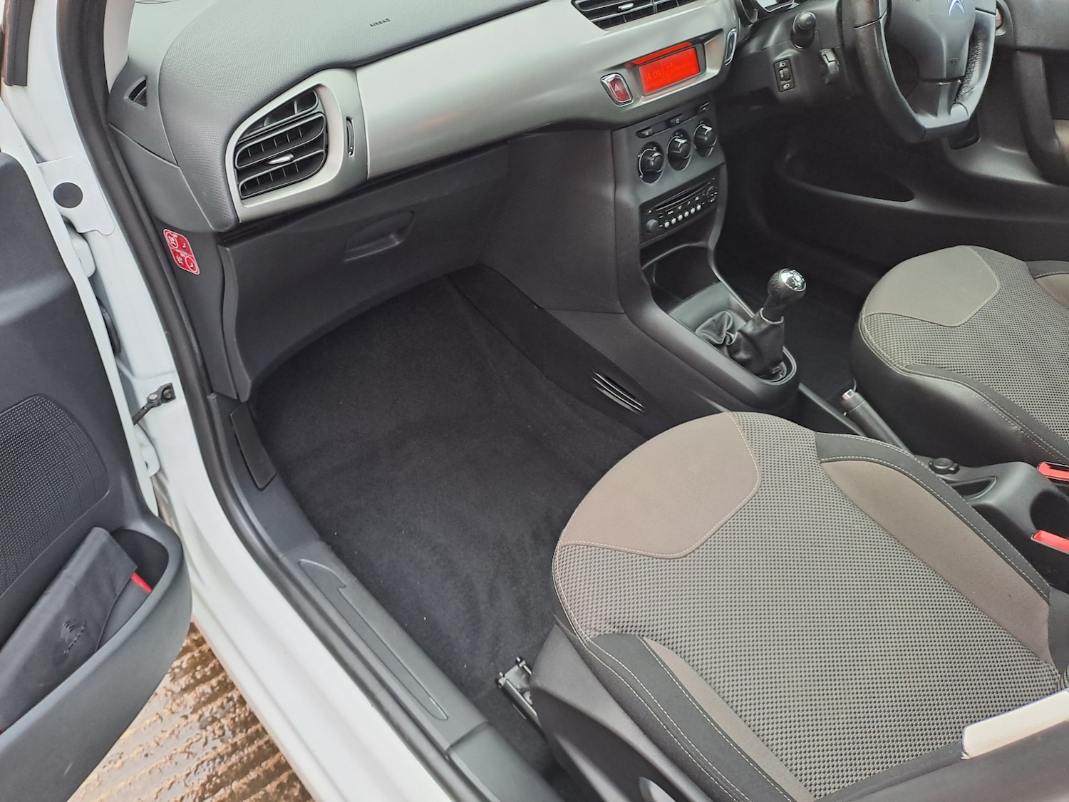 Used Citroen C3 2014 for sale - 76979536: Photo 12