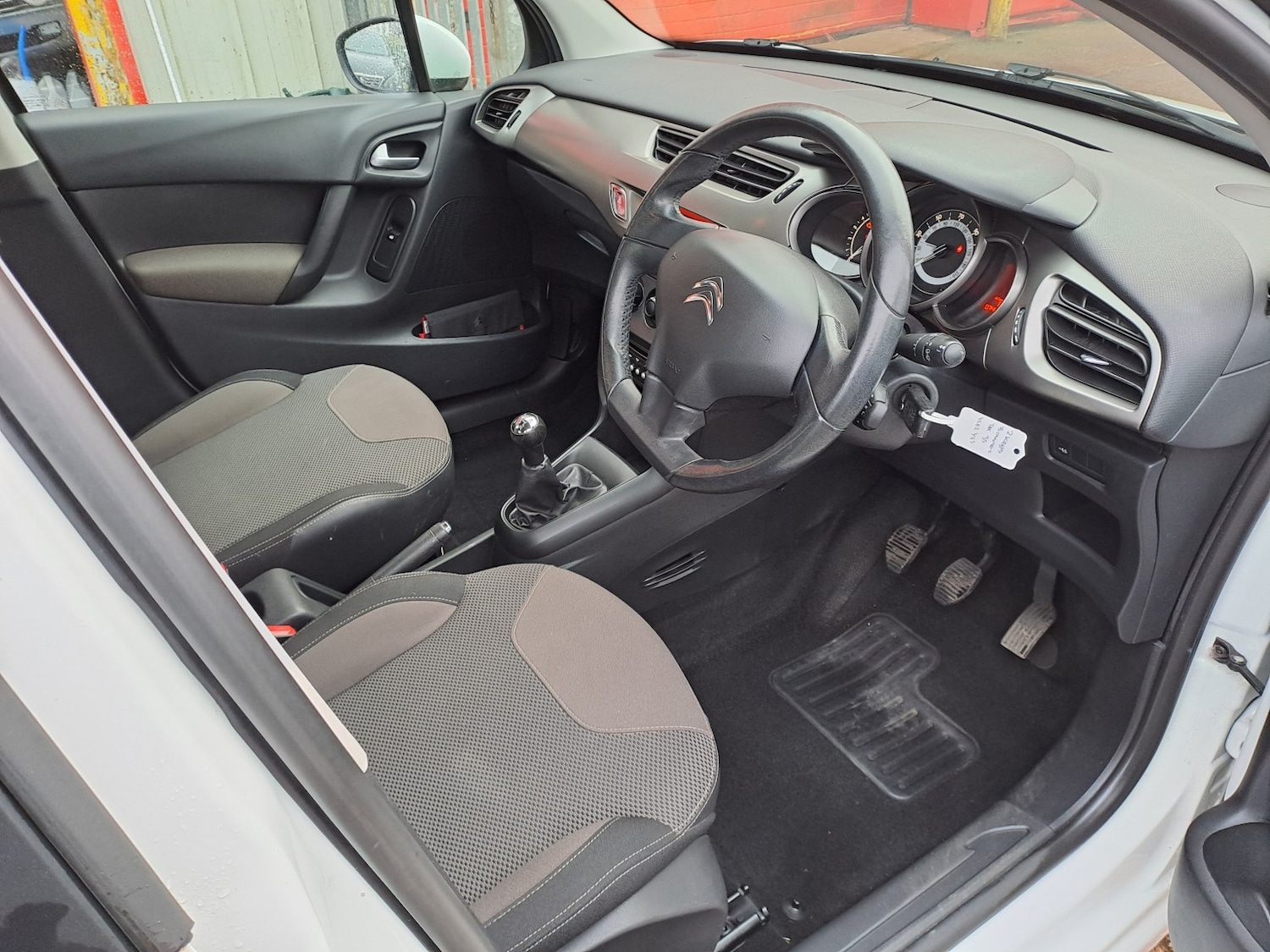 Used Citroen C3 2014 for sale - 76979536: Photo 9