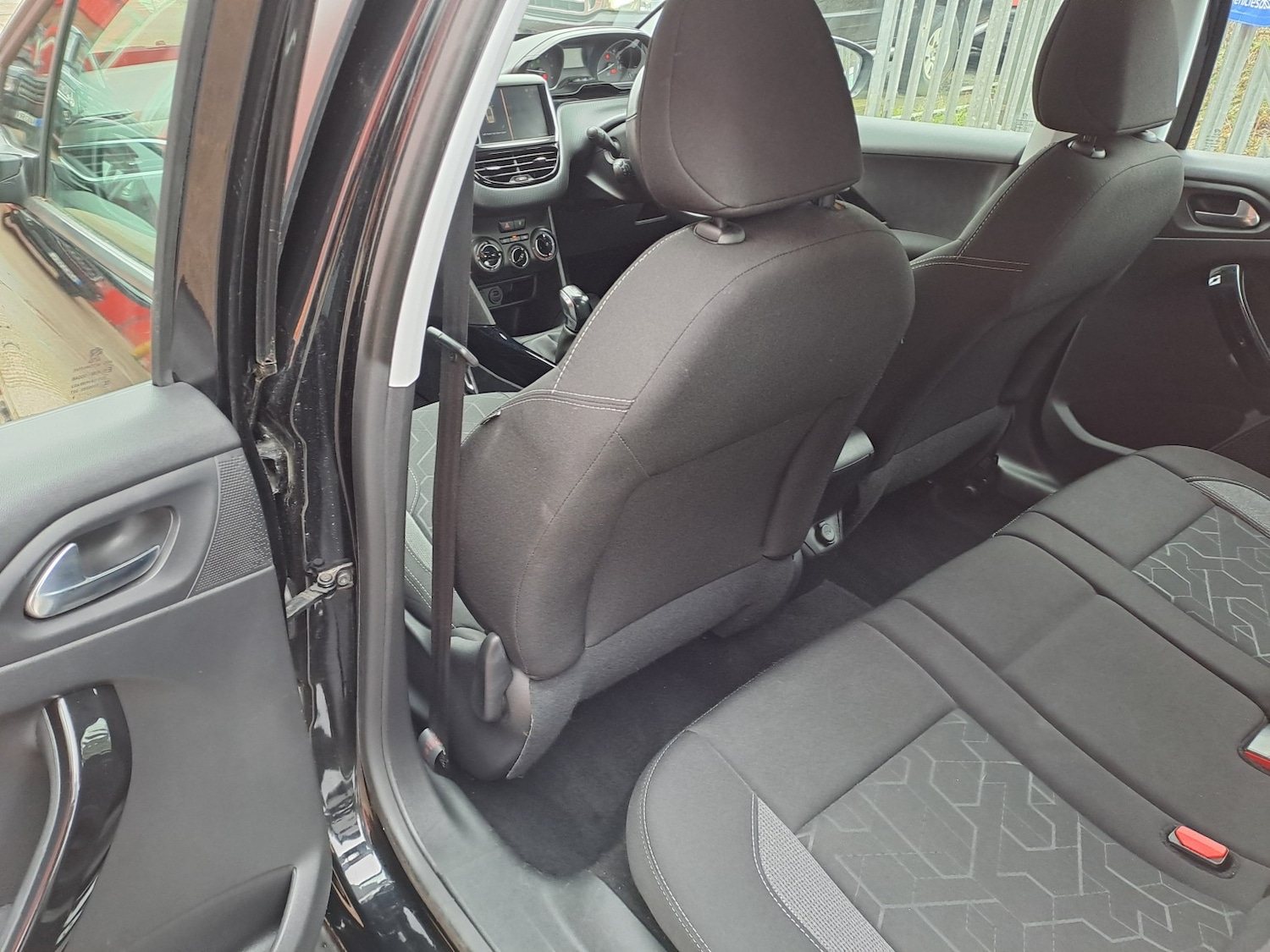 Used Peugeot 2008 2019 for sale - 77129500: Photo 12