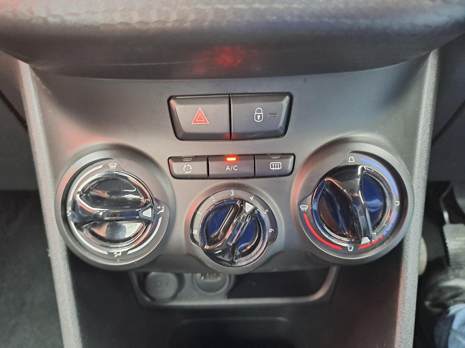 Used Peugeot 2008 2019 for sale - 77129500: Photo 18