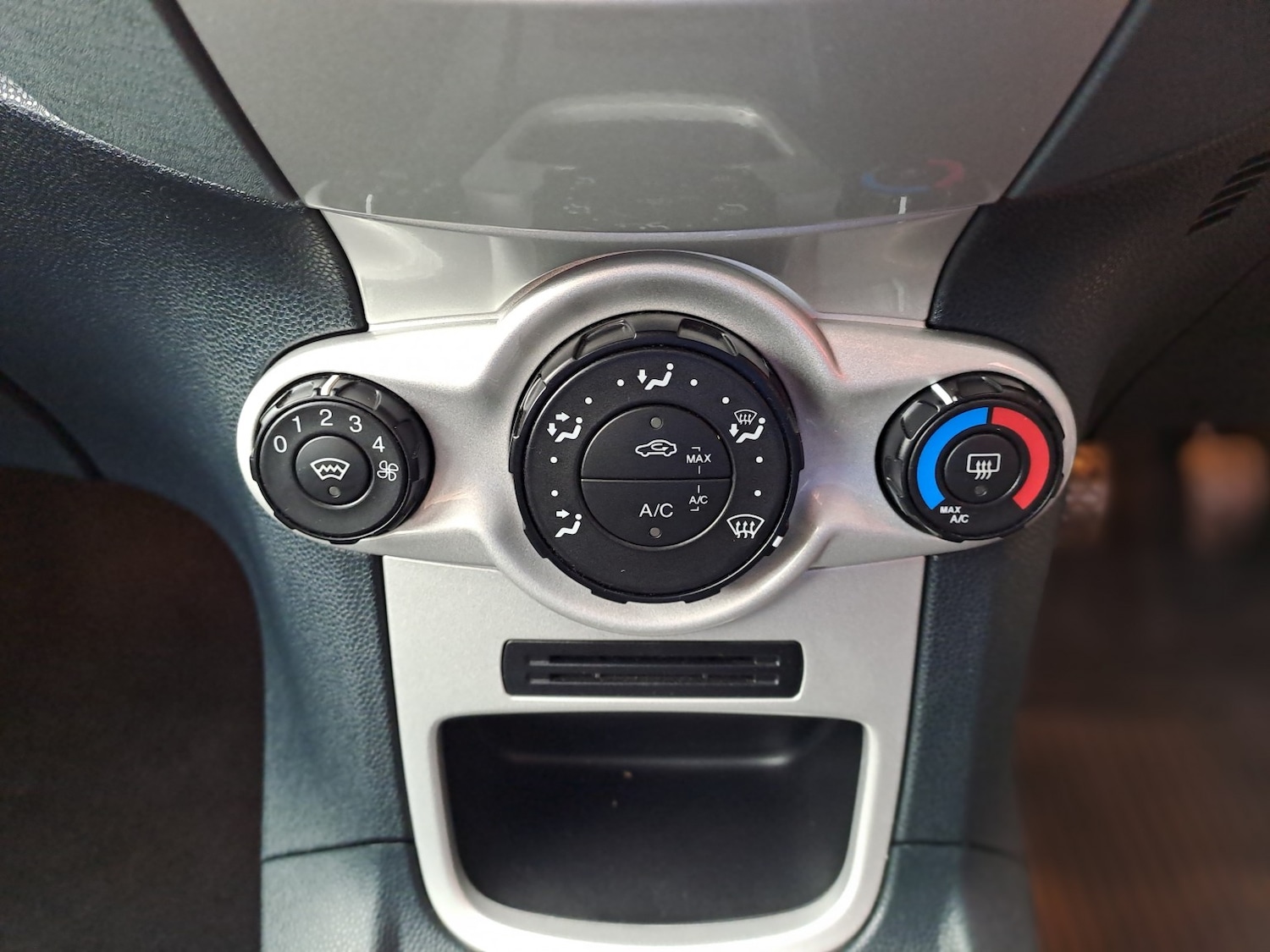 Used Ford Fiesta 2011 for sale - 77482295: Photo 17