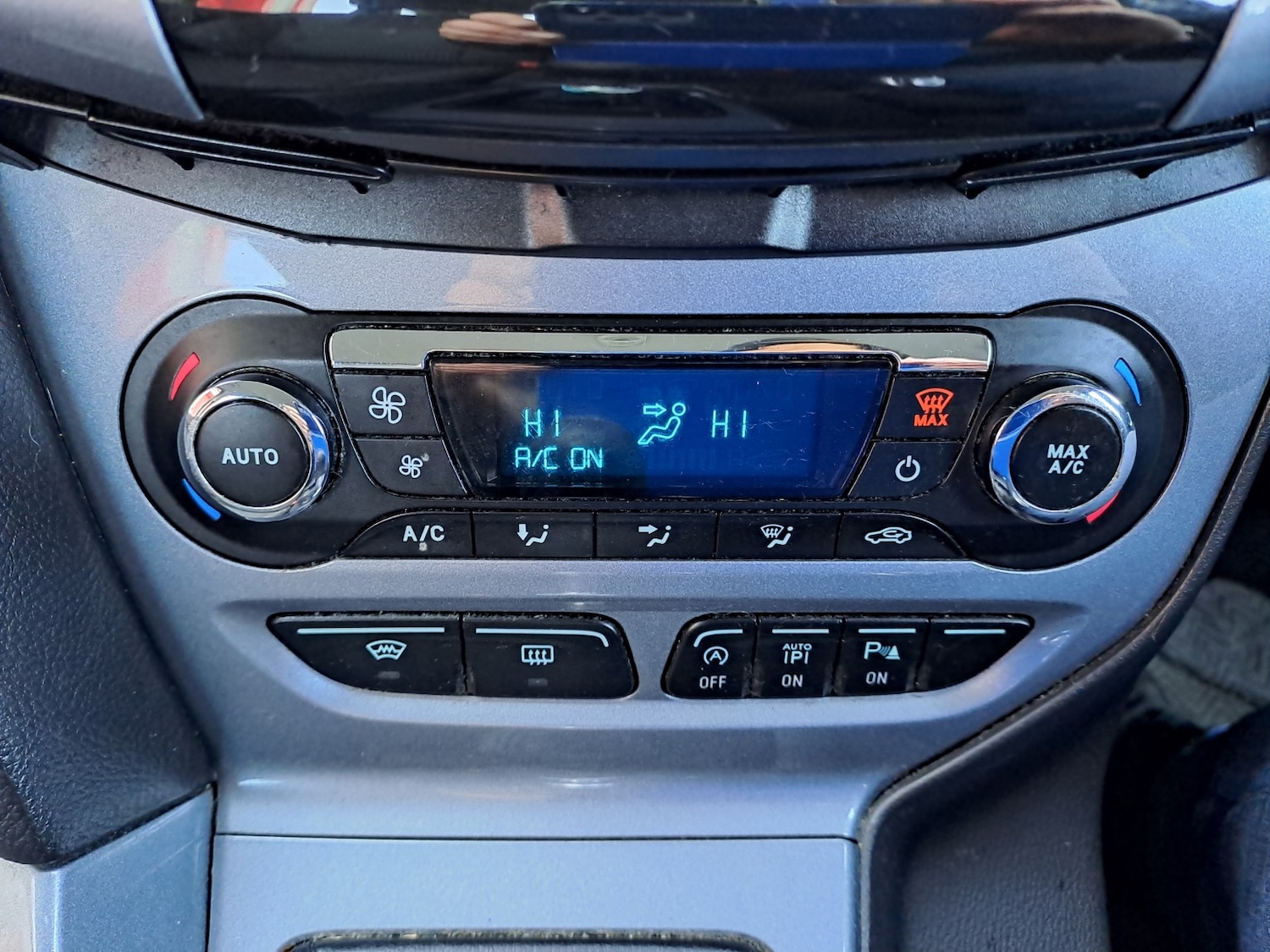 Used Ford Focus 2012 for sale - 76725770: Photo 18