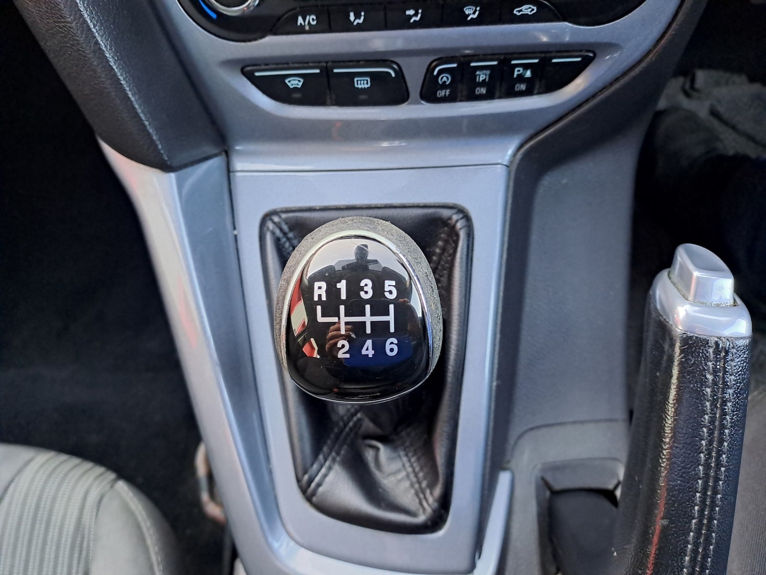 Used Ford Focus 2012 for sale - 76725770: Photo 19