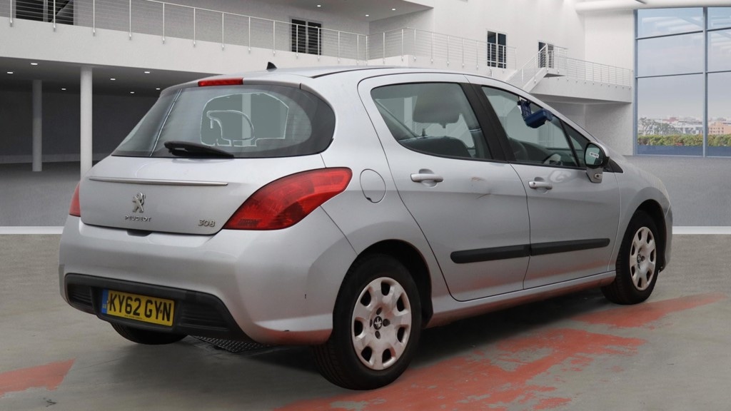 Used Peugeot 308 2012 for sale - 77167792: Photo 4