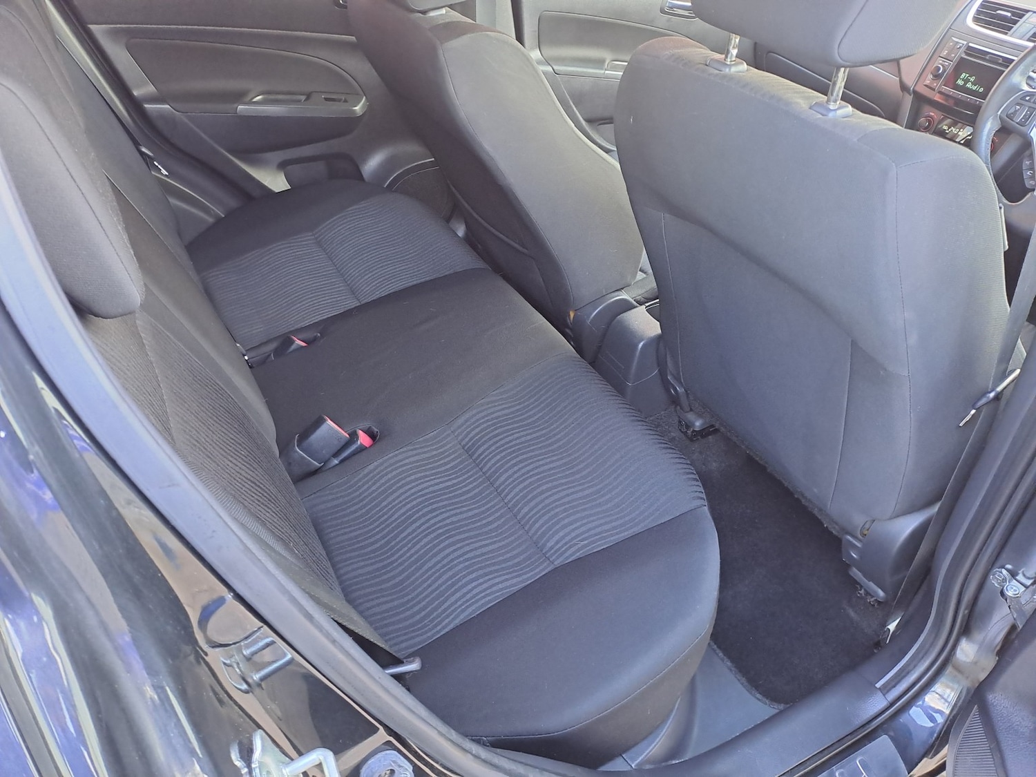 Used Suzuki Swift 2010 for sale - 76374205: Photo 10