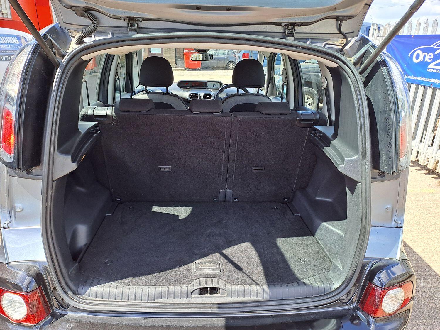 Used Citroen C3 Picasso 2009 for sale - 76794090: Photo 11