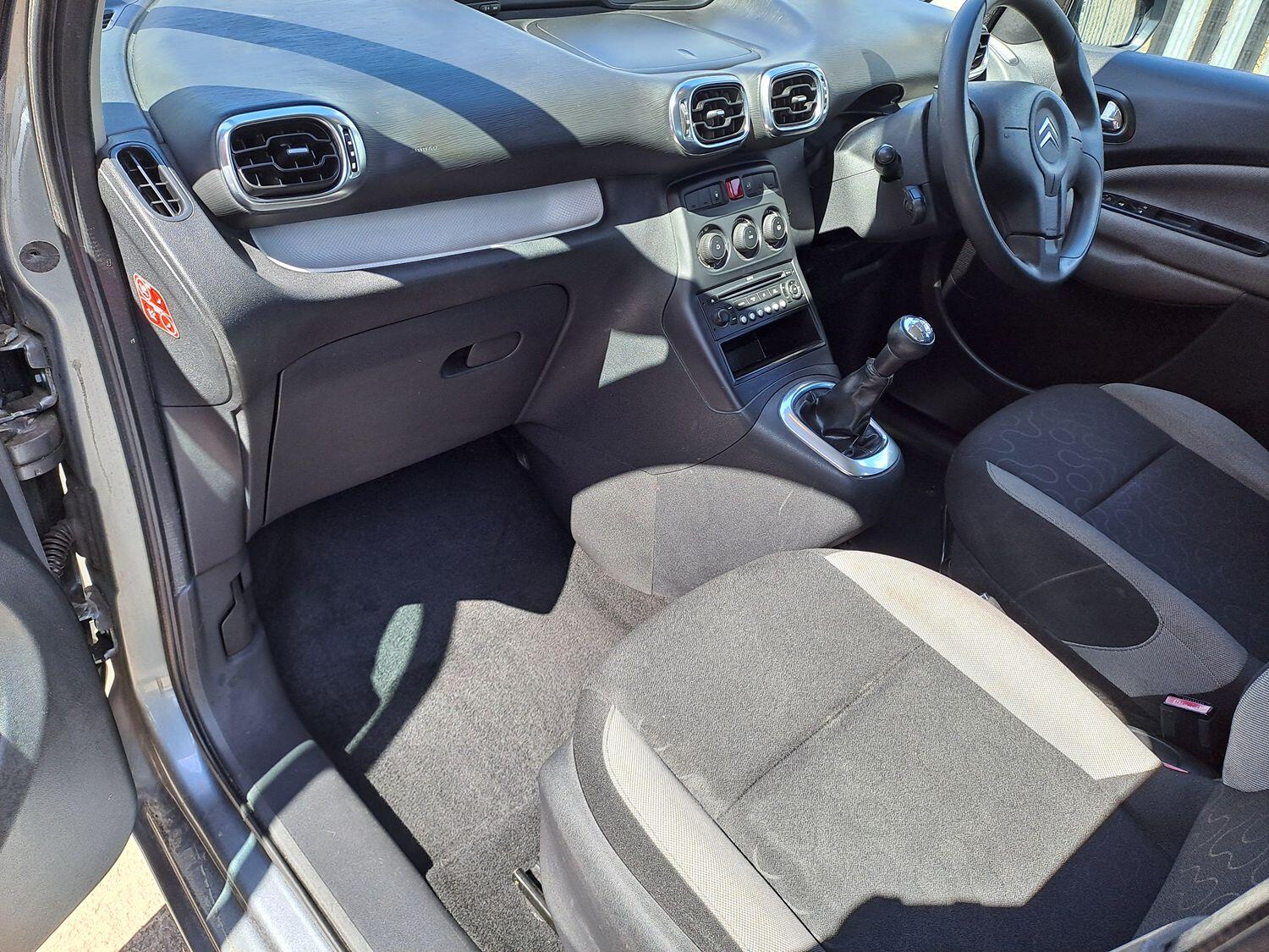 Used Citroen C3 Picasso 2009 for sale - 76794090: Photo 13