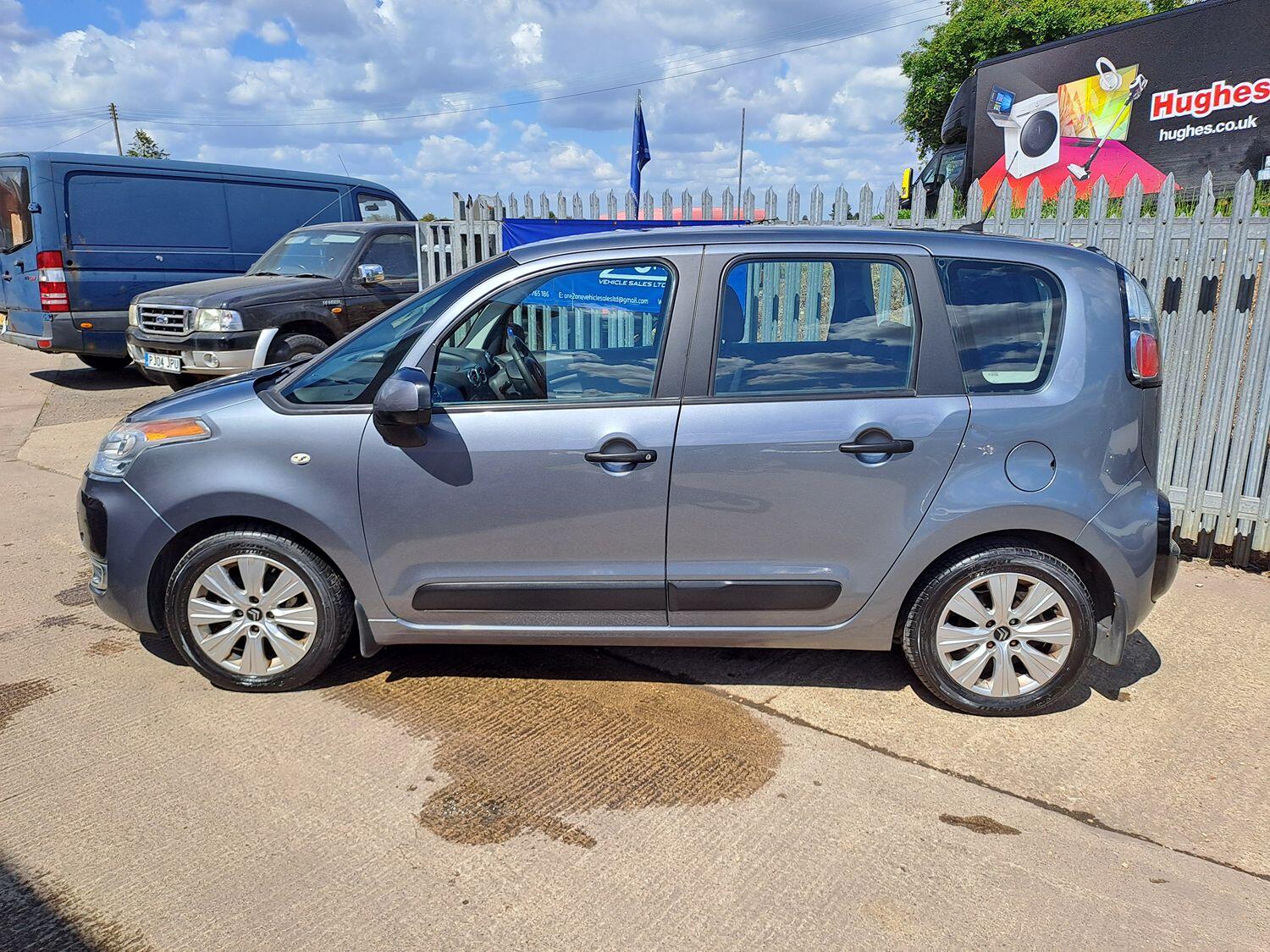 Used Citroen C3 Picasso 2009 for sale - 76794090: Photo 2