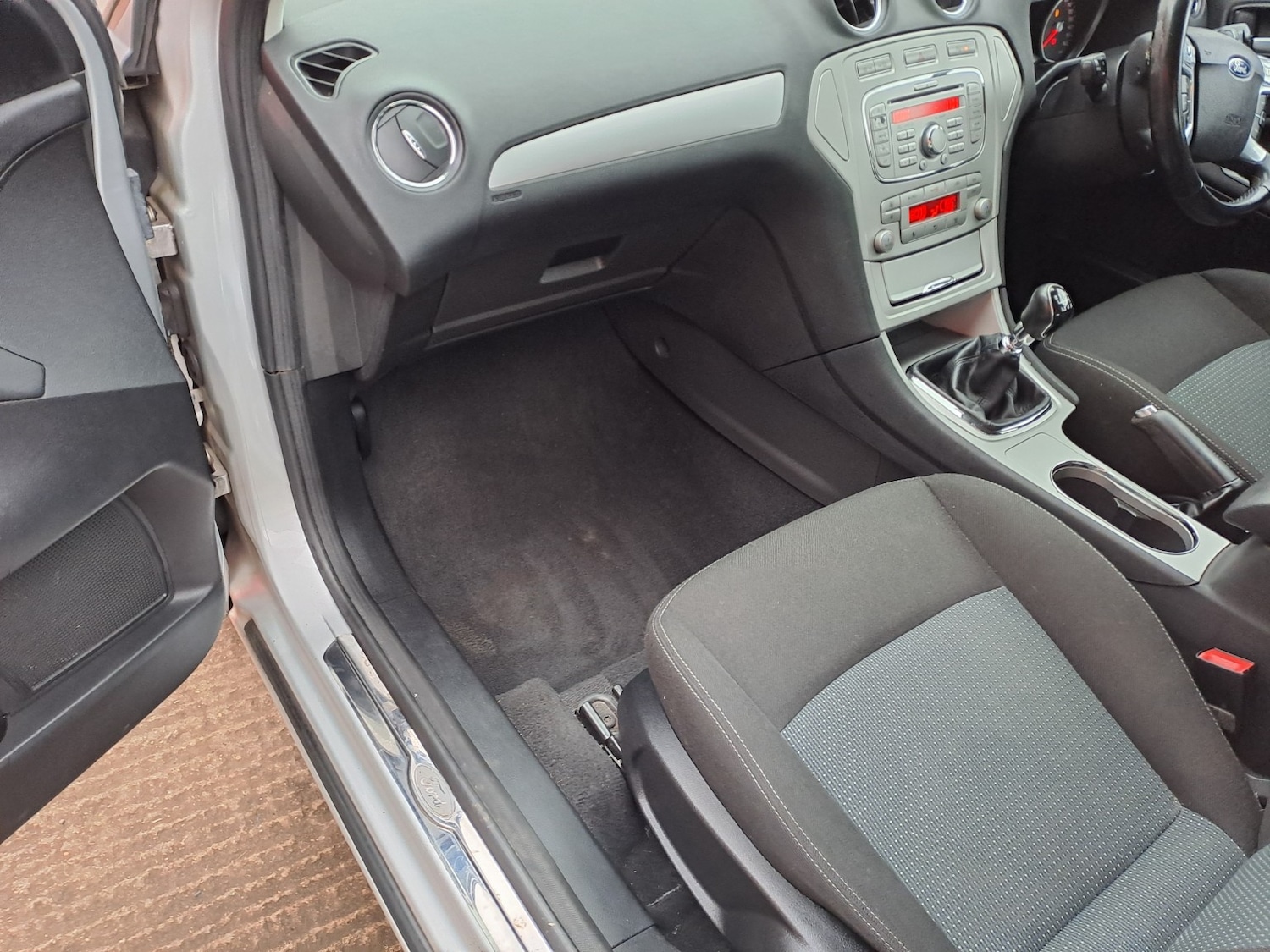 Used Ford Mondeo 2010 for sale - 77558486: Photo 12