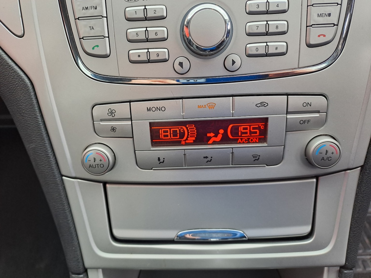 Used Ford Mondeo 2010 for sale - 77558486: Photo 17