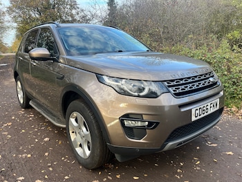 Used Land Rover Discovery Sport 2016 for sale - 76479955: Photo
