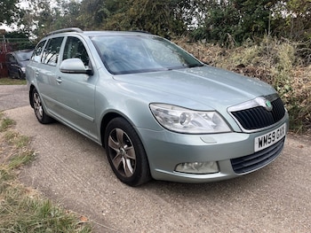 2010 (59) - 1.9 TDI PD Elegance 5dr