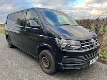 Used Volkswagen Transporter 2017 for sale - 77262254: Photo